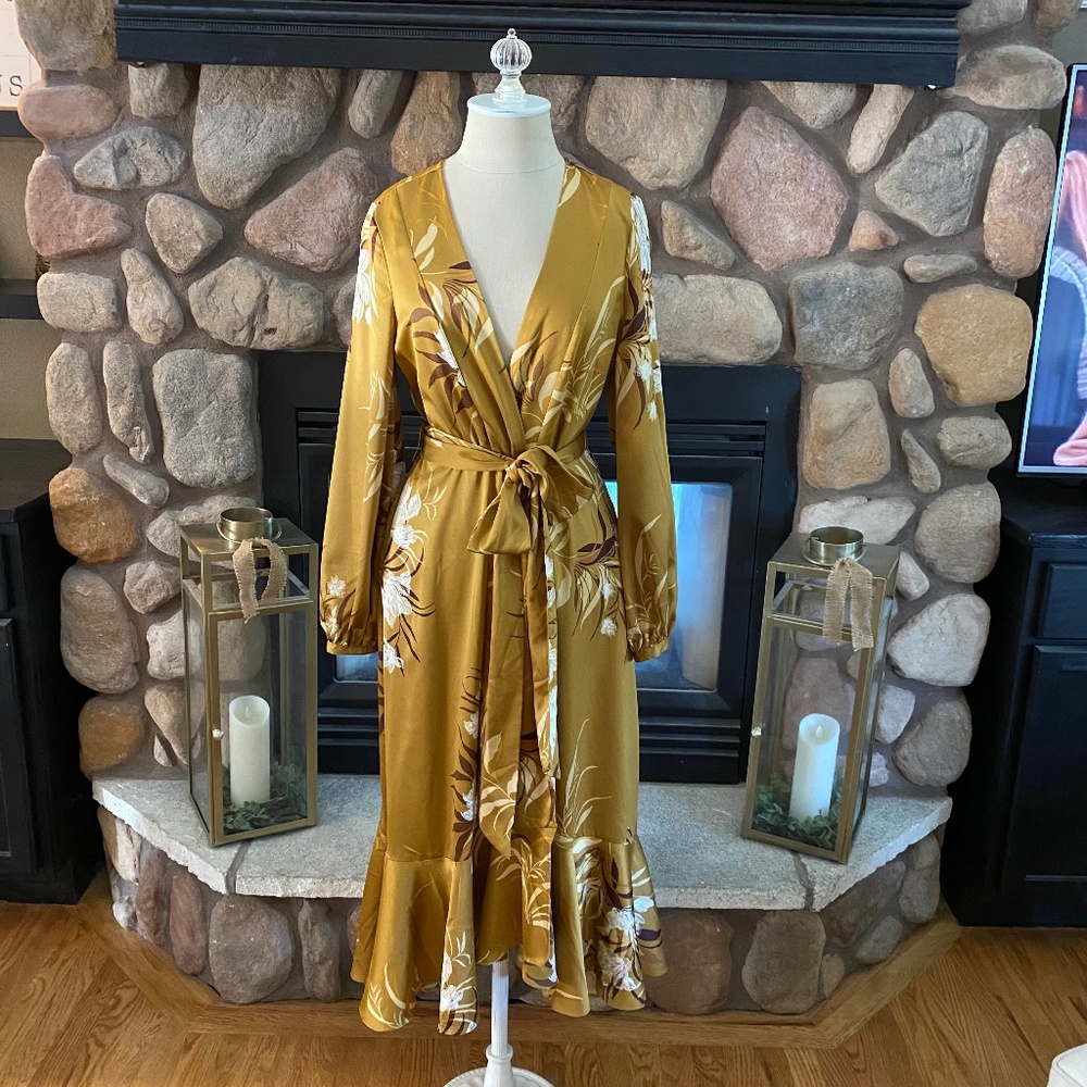 ROCKY BARNES x EXPRESS FLORAL KIMONO NWT
